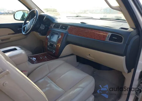 2008 Chevrolet Suburban 1500 Ltz from USA, damaged, VIN 1GNFK16Y28R209374